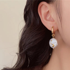 Moonlight Aura Earrings