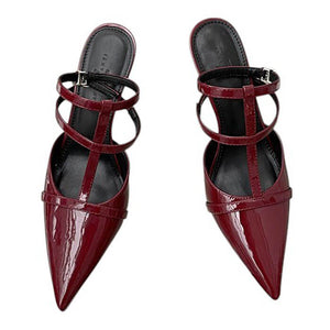 Drama Dealer Pointed Heels